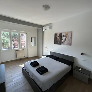 Casa Lino , Roma Italia